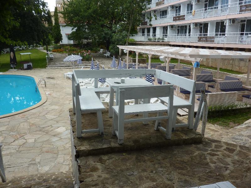 Hotel Zarya Golden Sands Exteriör bild