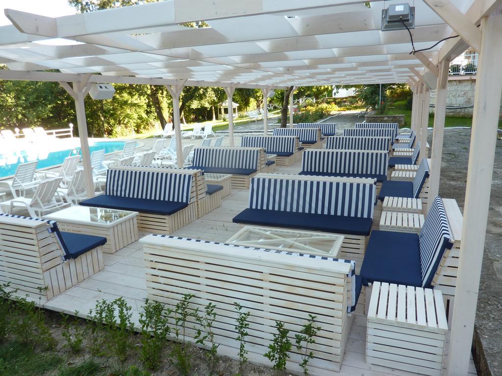 Hotel Zarya Golden Sands Exteriör bild