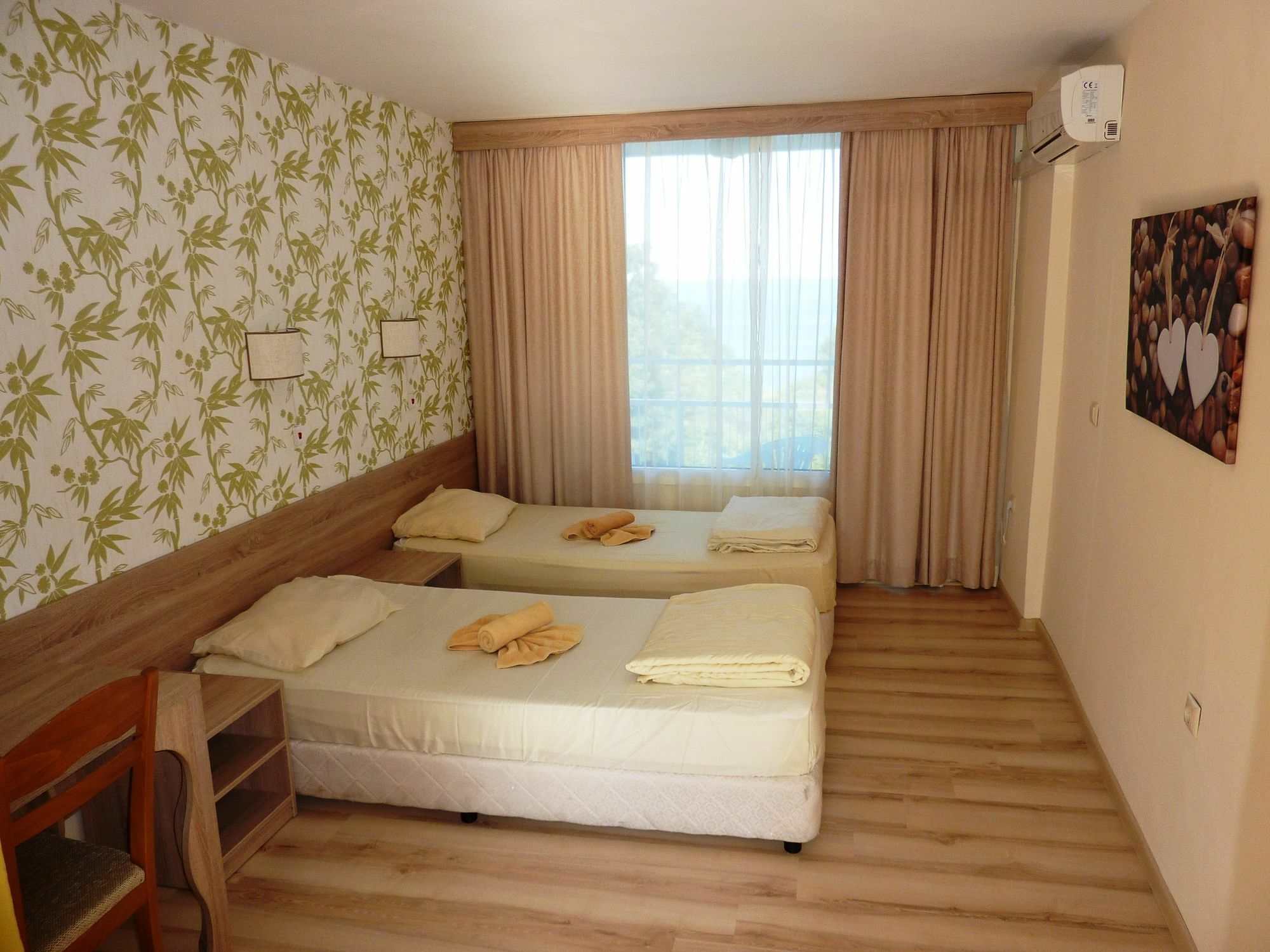 Hotel Zarya Golden Sands Exteriör bild
