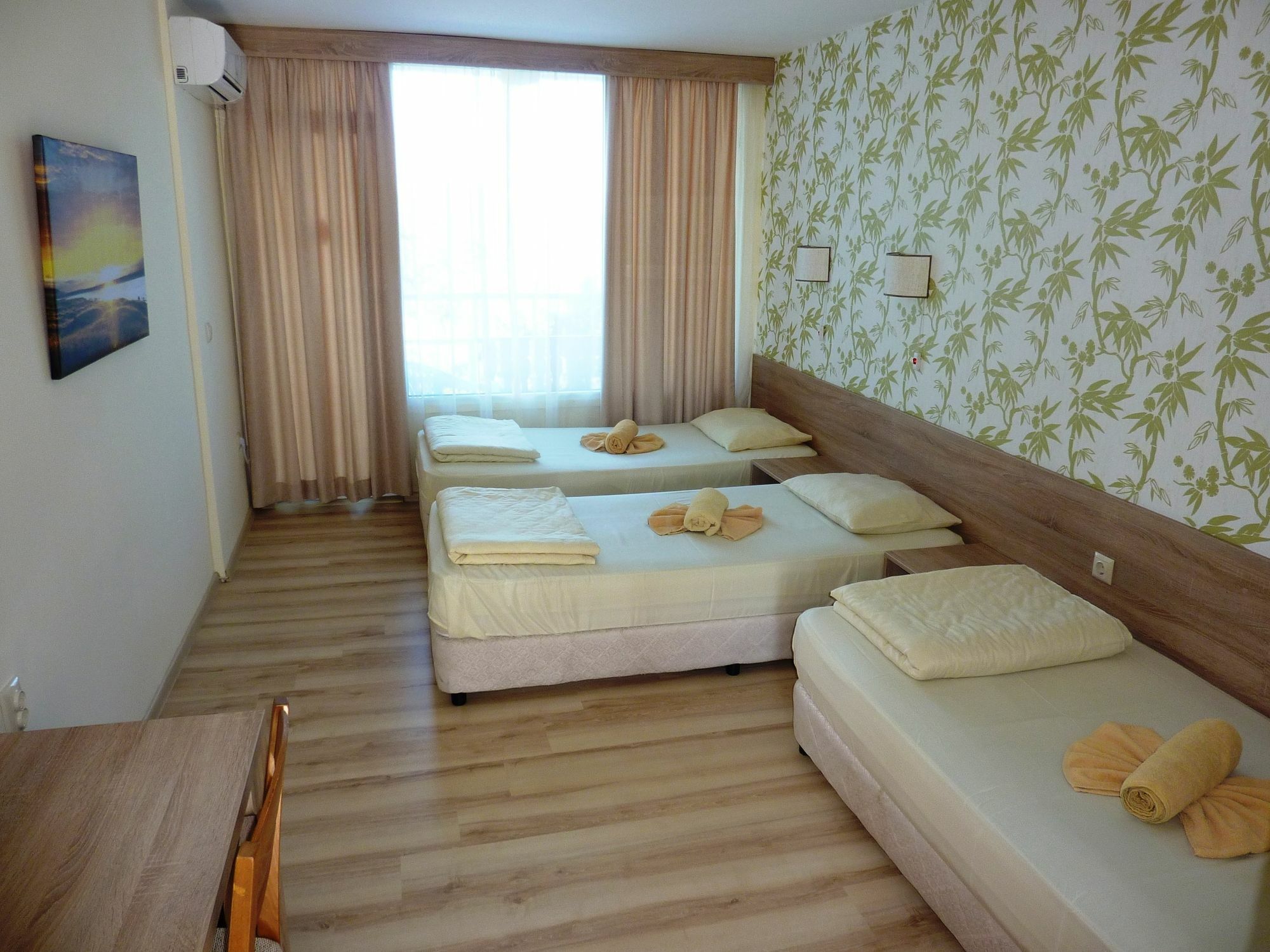 Hotel Zarya Golden Sands Exteriör bild