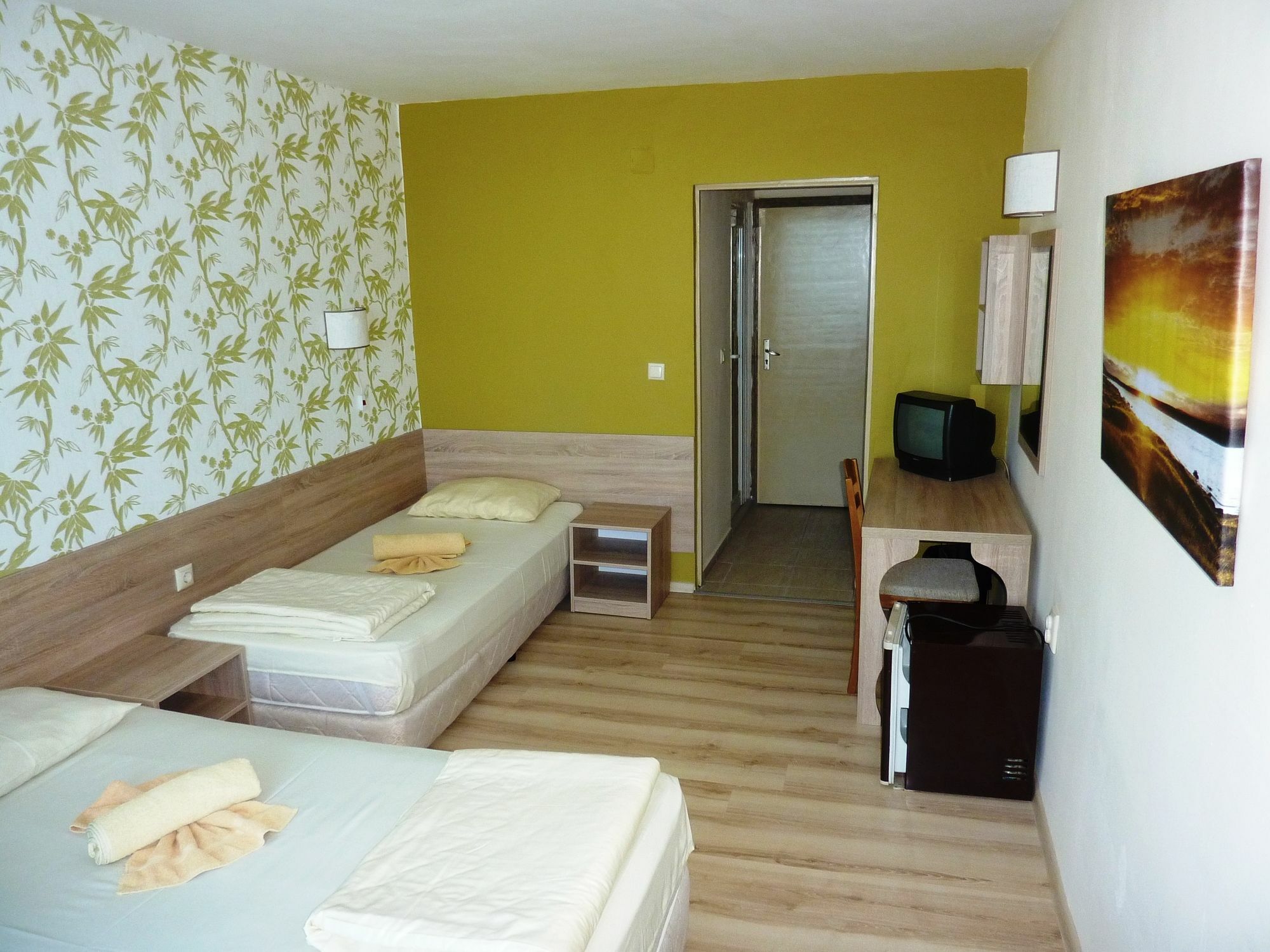 Hotel Zarya Golden Sands Exteriör bild