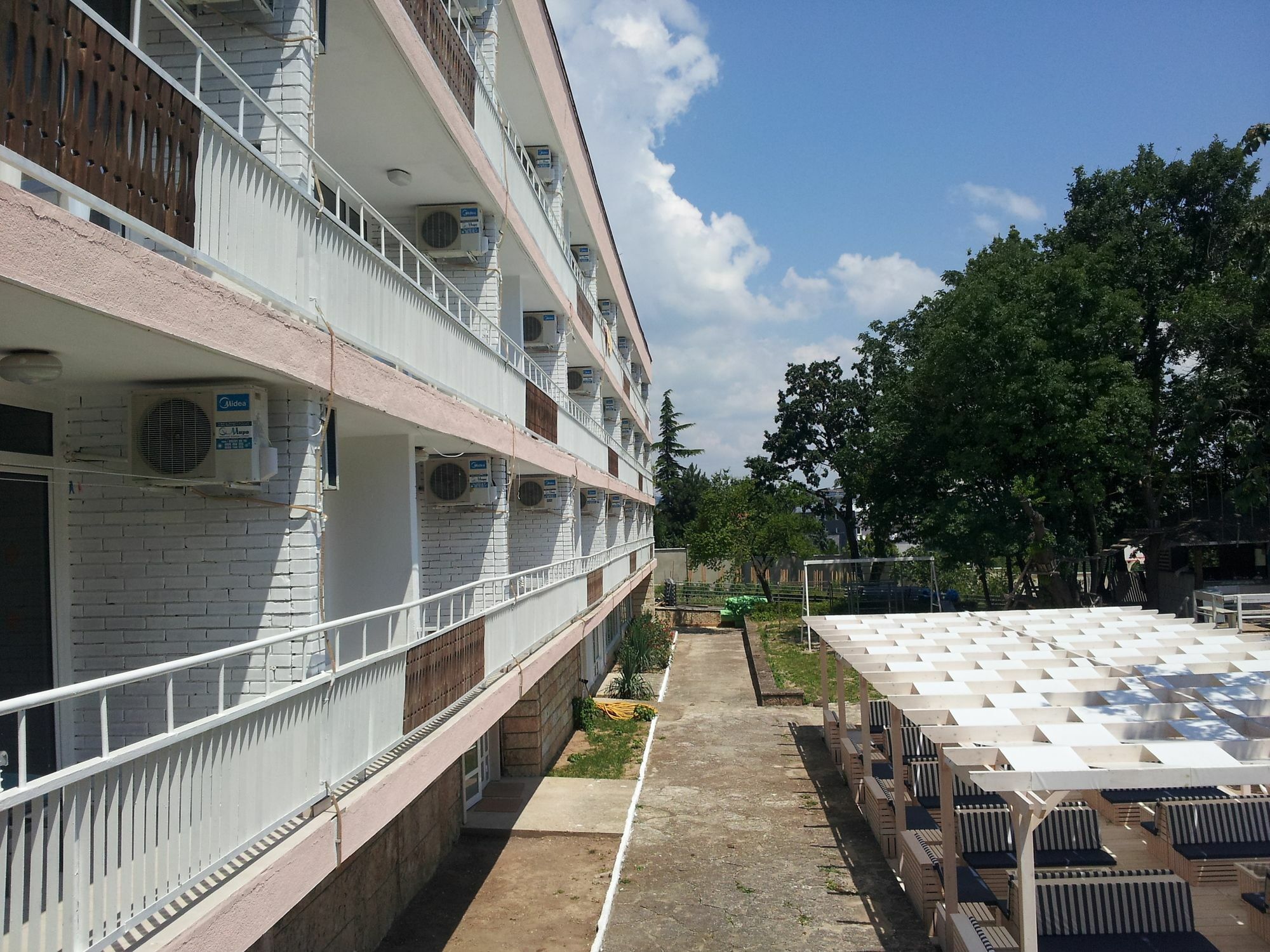 Hotel Zarya Golden Sands Exteriör bild